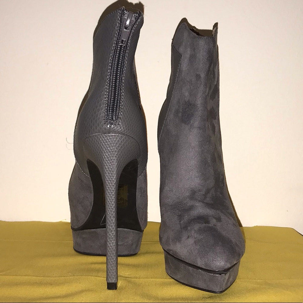 Paper Fox Heels - Picture 4 of 4